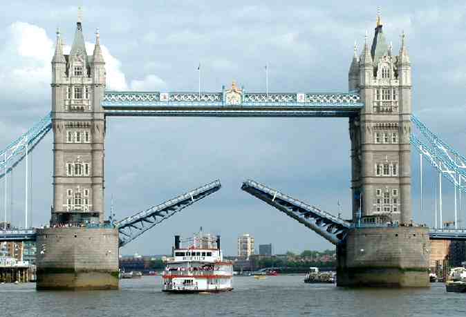 http://www.grusol.it/vslondra/london_tower_bridge.jpg